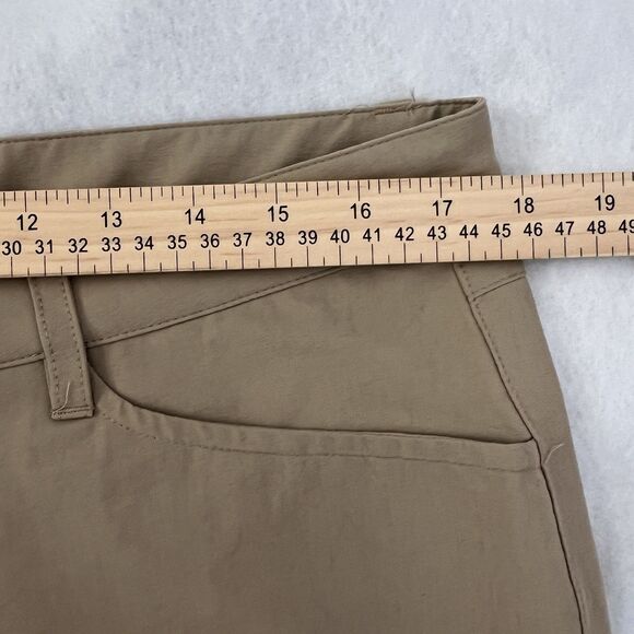Merrell Shorts Women's 12 Beige Stretch Tan Outdoors Hiking Nylon Spandex Blend‎ - Picture 7 of 9